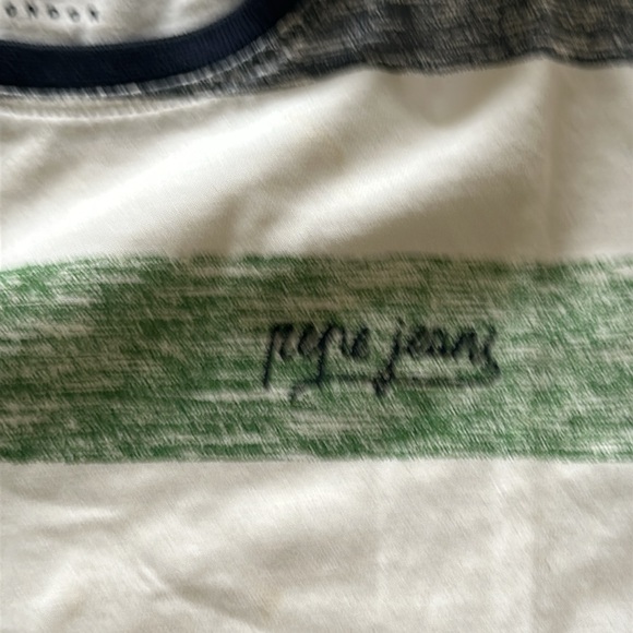 Pepe Jeans T shirt sale for a 6 years old. - Picture 3 of 6